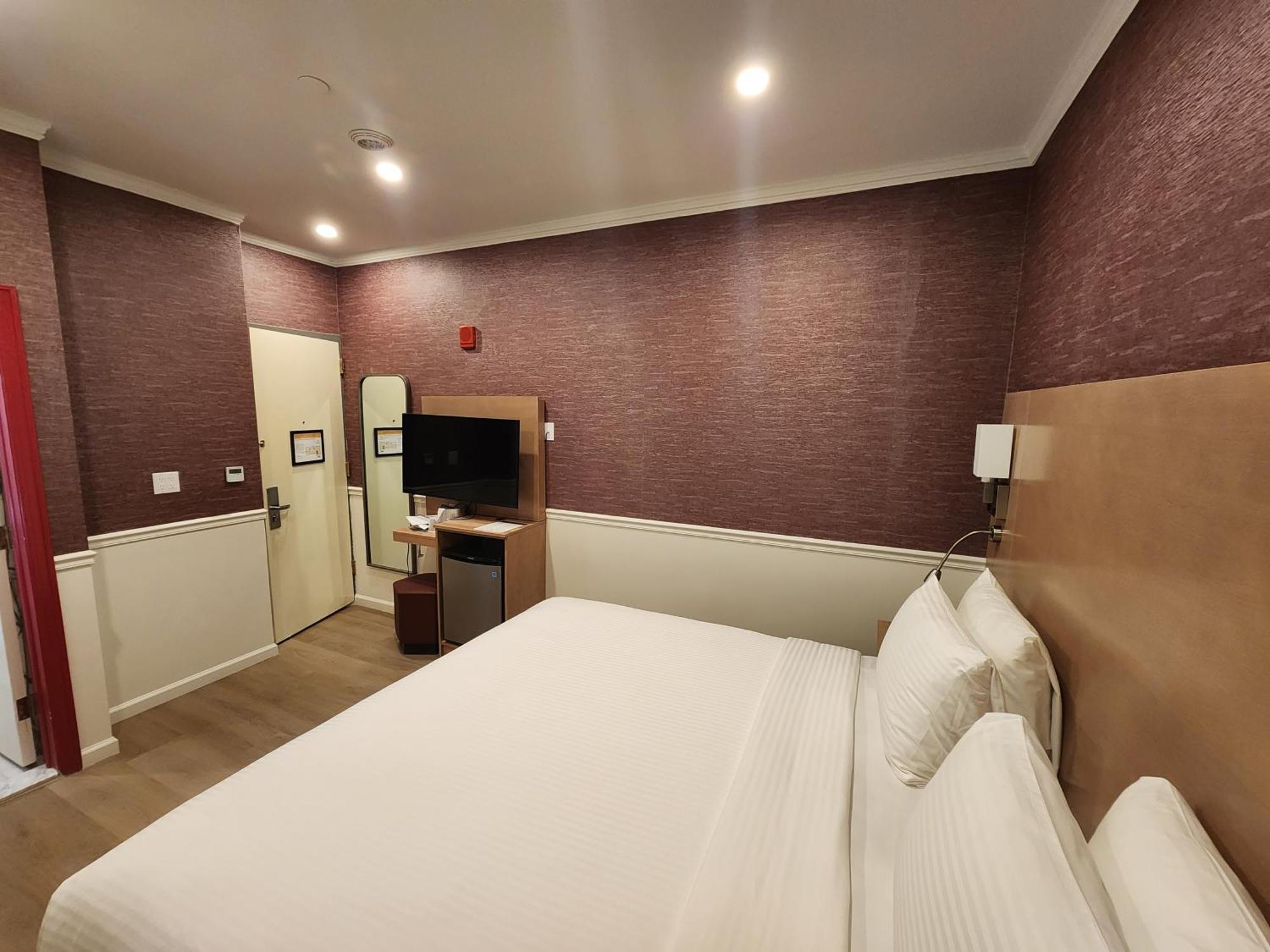The Mayfair Hotel Times Square, Ascend Hotel Collection Нью-Йорк Екстер'єр фото