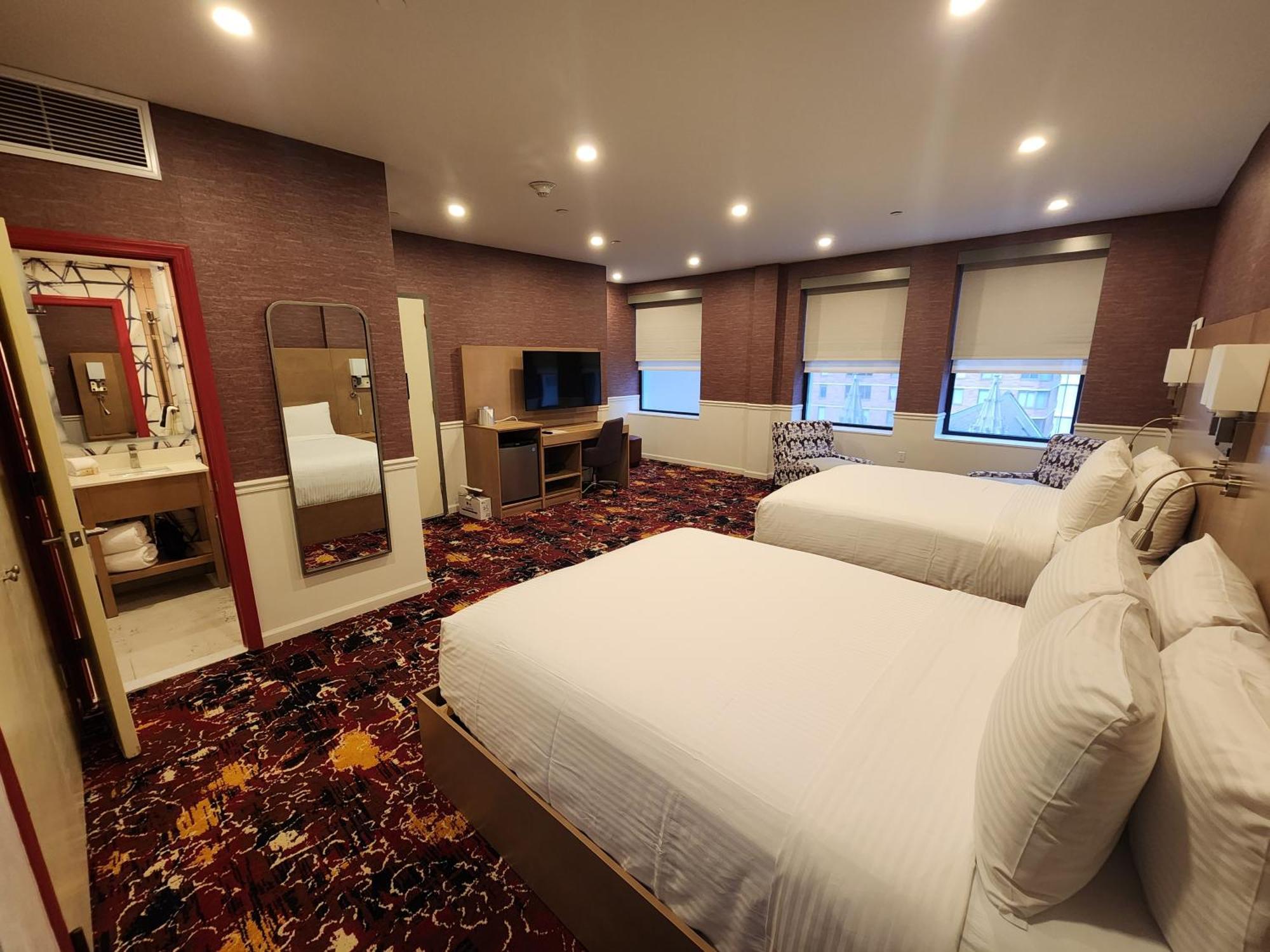 The Mayfair Hotel Times Square, Ascend Hotel Collection Нью-Йорк Екстер'єр фото