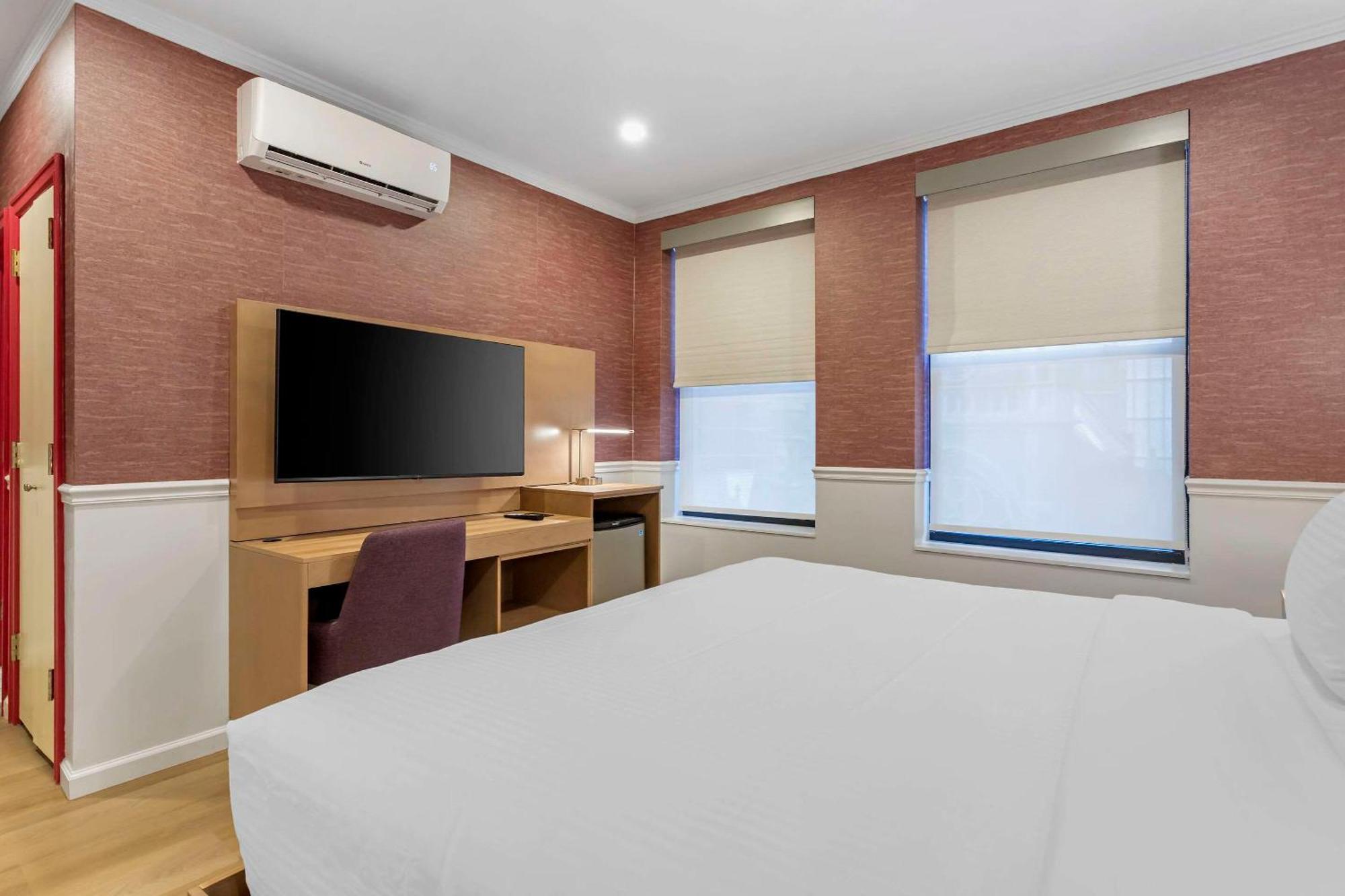 The Mayfair Hotel Times Square, Ascend Hotel Collection Нью-Йорк Екстер'єр фото