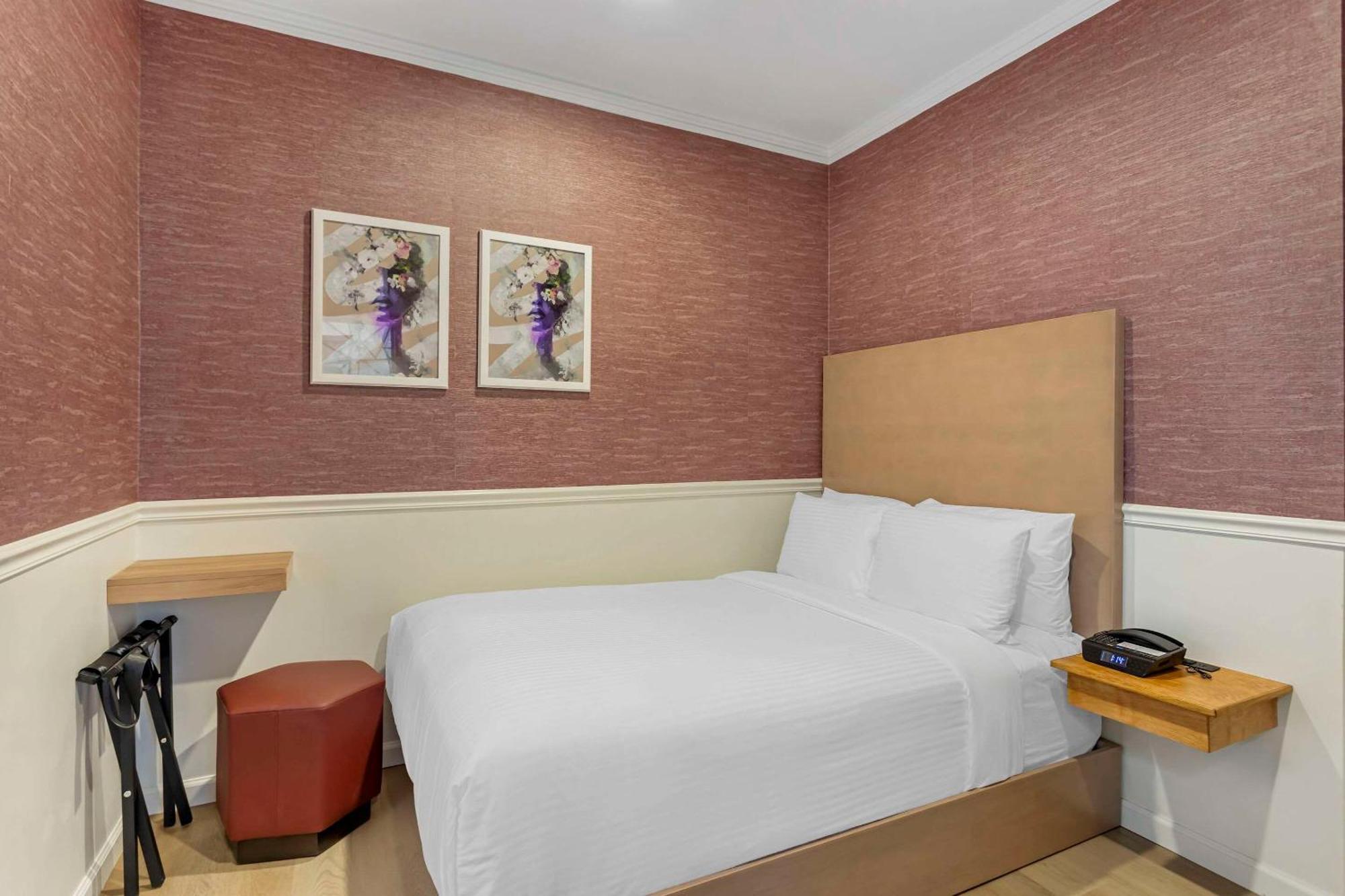 The Mayfair Hotel Times Square, Ascend Hotel Collection Нью-Йорк Екстер'єр фото