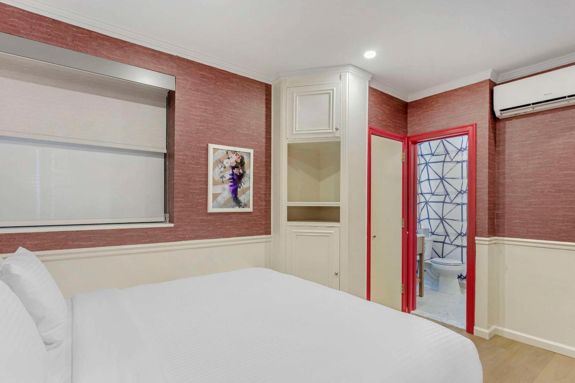 The Mayfair Hotel Times Square, Ascend Hotel Collection Нью-Йорк Екстер'єр фото