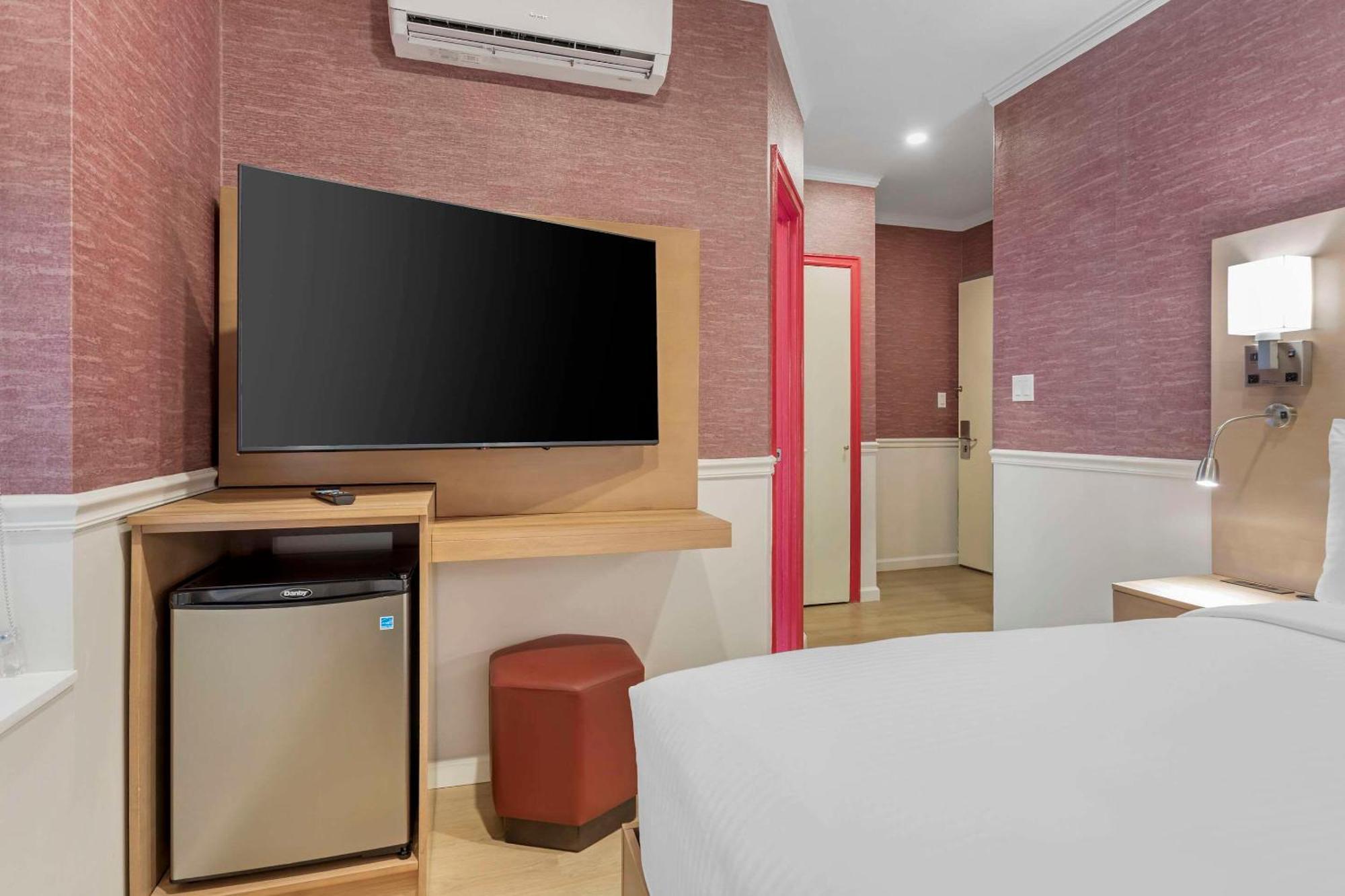 The Mayfair Hotel Times Square, Ascend Hotel Collection Нью-Йорк Екстер'єр фото