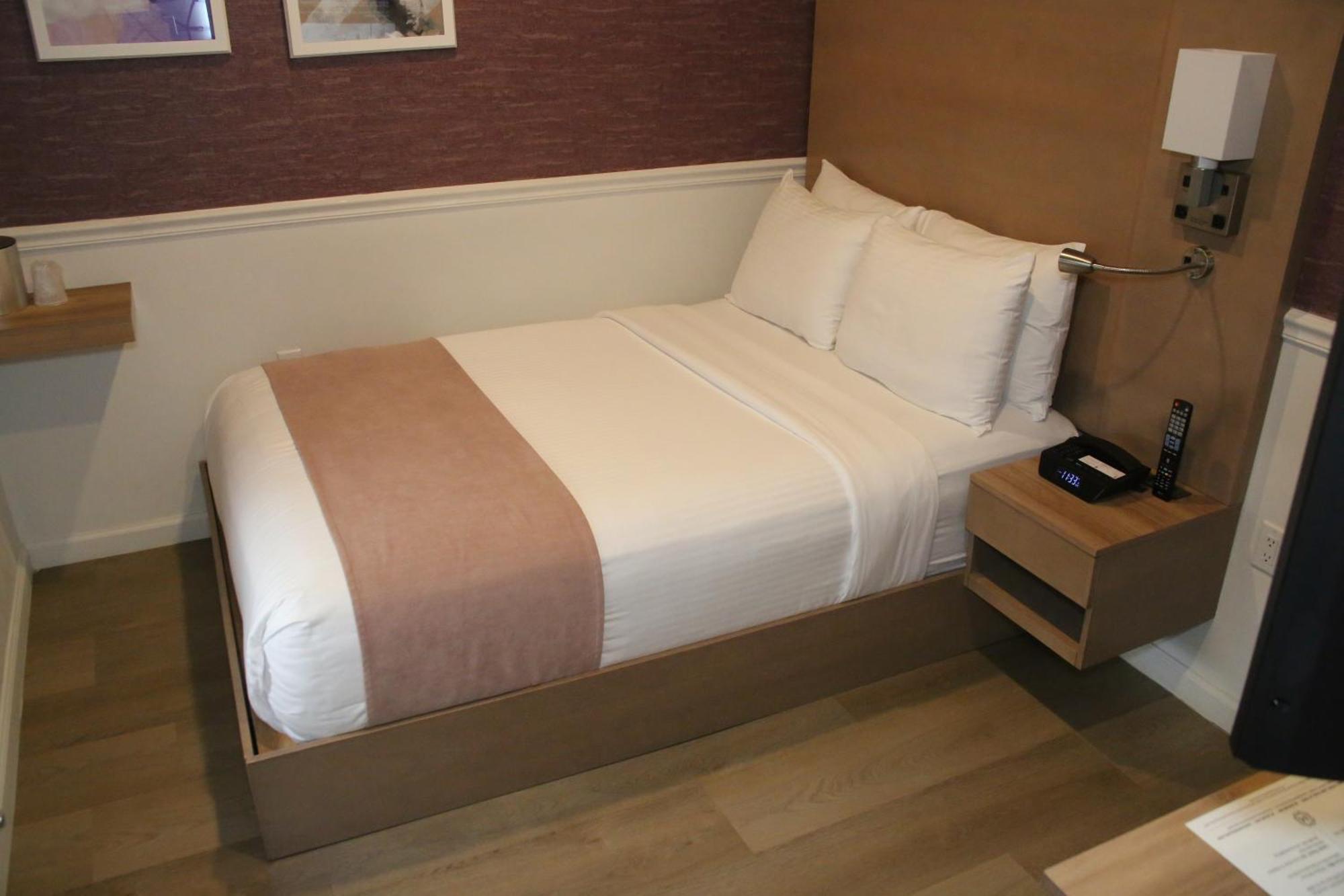 The Mayfair Hotel Times Square, Ascend Hotel Collection Нью-Йорк Екстер'єр фото