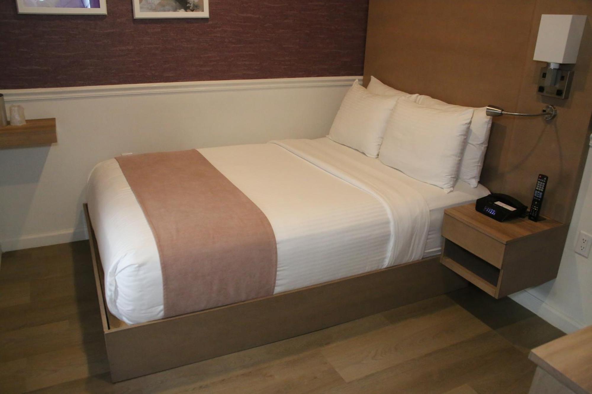 The Mayfair Hotel Times Square, Ascend Hotel Collection Нью-Йорк Екстер'єр фото